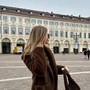 Chiara Ferragni a Torino: tramezzino dal Cambio e scatto in piazza San Carlo