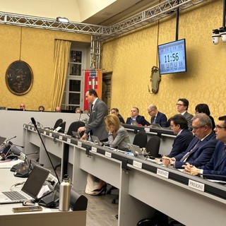 Regione, approvato il Bilancio di Previsione 2025-2027: al centro sostenibilità finanziaria, crescita economica e tutela dei servizi essenziali