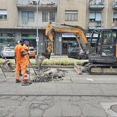 Al via i lavori ai binari di via Cigna, tre linee Gtt cambiano percorso: i dettagli