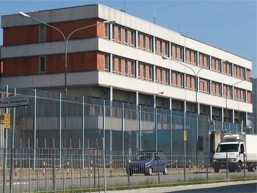 Ancora tensioni e incidenti, carcere di Ivrea messo a ferro e fuoco