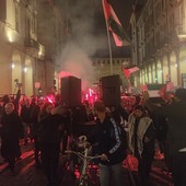 Fiaccolata pro Palestina in piazza Castello