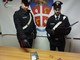 carabinieri con materiale sequestrato