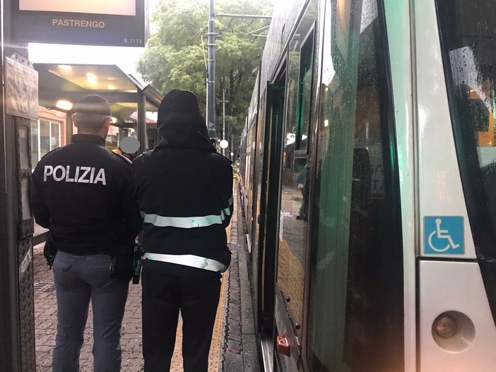 Controlli di polizia (foto d'archivio)