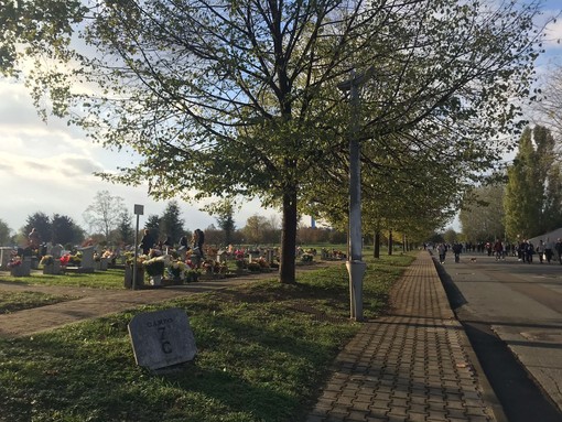 cimitero parco - foto di archivio