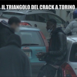 Il &quot;triangolo del crack&quot; a Torino documentato dalle Iene