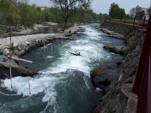 Il canottaggio a Ivrea viaggia sulle Onde digitali