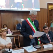 Il sindaco Castello in consiglio comunale