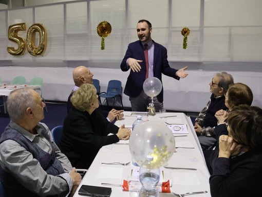 Festa a Beinasco per le coppie che hanno celebrato i 50 anni di matrimonio