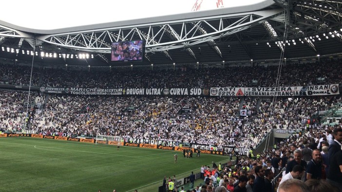 La &quot;curva&quot; della Juve all'Allianz Stadium