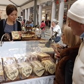 I golosi alla prova del 4: nel centro di Torino torna il gusto di Dolci Portici