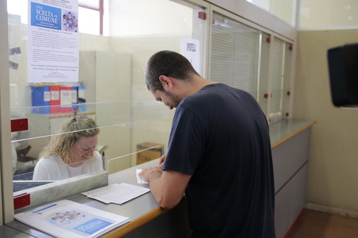 Firma per donazione degli organi - foto di archivio