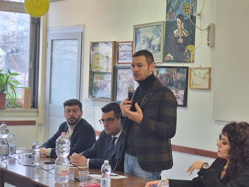 Barriera, confronto infuocato su sicurezza, furti e riqualificazione: &quot;Risposte su Gondrand e Sempione. I militari? Non funzionano&quot;