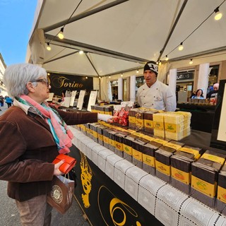 Gianduiotti, colombe e cioccolati: sino a domenica a Torino &quot;Dolci Portici&quot;. E ci sono i tour golosi gratis [VIDEO]