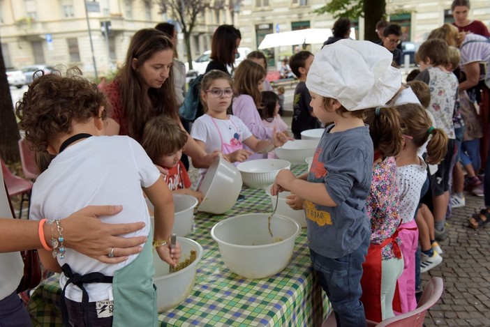 I bambini di San Salvario &quot;cacciano&quot; i pusher: torna il Festival della Sostenibilità