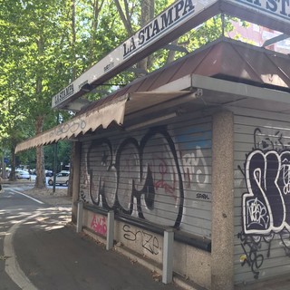 C'erano una volta le edicole a Torino: in dieci anni quasi la metà ha chiuso