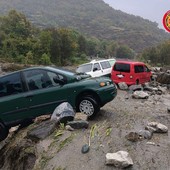 Maltempo, allerta arancione a Torino. Danni in val di Susa: crollano due ponti a Mattie, isolate 30 persone a Bussoleno