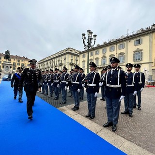 Schieramento di forze dell'ordine