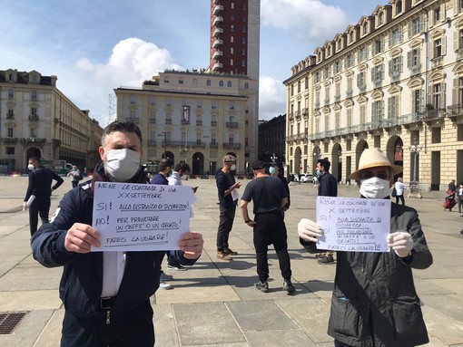 A Torino la disperata richiesta dei commercianti: “Riapriamo, ma con altre regole: così non ce la faremo mai” [FOTO e VIDEO]