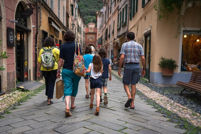 Finale Ligure a misura di bambino: una famiglia tedesca alla scoperta del territorio e delle sue opportunità di divertimento per tutte le età