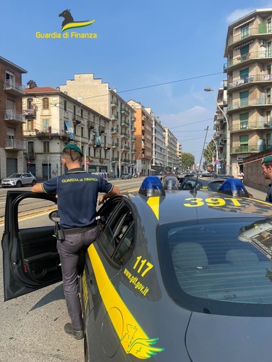 Auto della Guardia di finanza