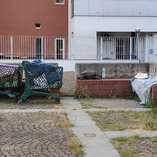 Il giardino fantasma di via Carso: l'ampia area verde ritrovo di senza fissa dimora e snobbata dai residenti