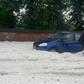 Il maltempo stavolta colpisce la zona sud di Torino. Forti piogge e Moncalieri sotto la grandine