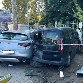 Bruttissimo incidente in strada Genova a Moncalieri