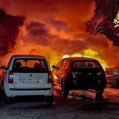 Maxi incendio di auto in Regio Parco: a fuoco sette mezzi. Atc: &quot;Situazione preoccupante&quot;  [FOTO E VIDEO]