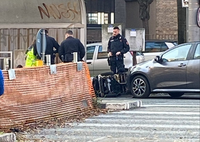 Auto contro carrozzina, uomo trasportato al Cto: sottopasso Lingotto chiuso