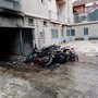 Un garage va a fuoco a Grugliasco: tre moto d'epoca andate distrutte