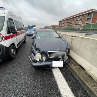 Incidente sulla sopraelevata di Moncalieri: due coinvolti trasportati al Santa Croce