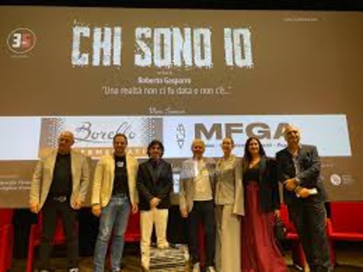 A Montaldo Torinese, al via le riprese del film &quot;Chi sono io&quot;: per la prima volta in Italia si potranno seguire in diretta streaming