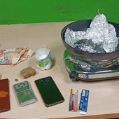 25enne arrestato perché trovato in possesso di 150 dosi tra ketamina, hashish e marijuana