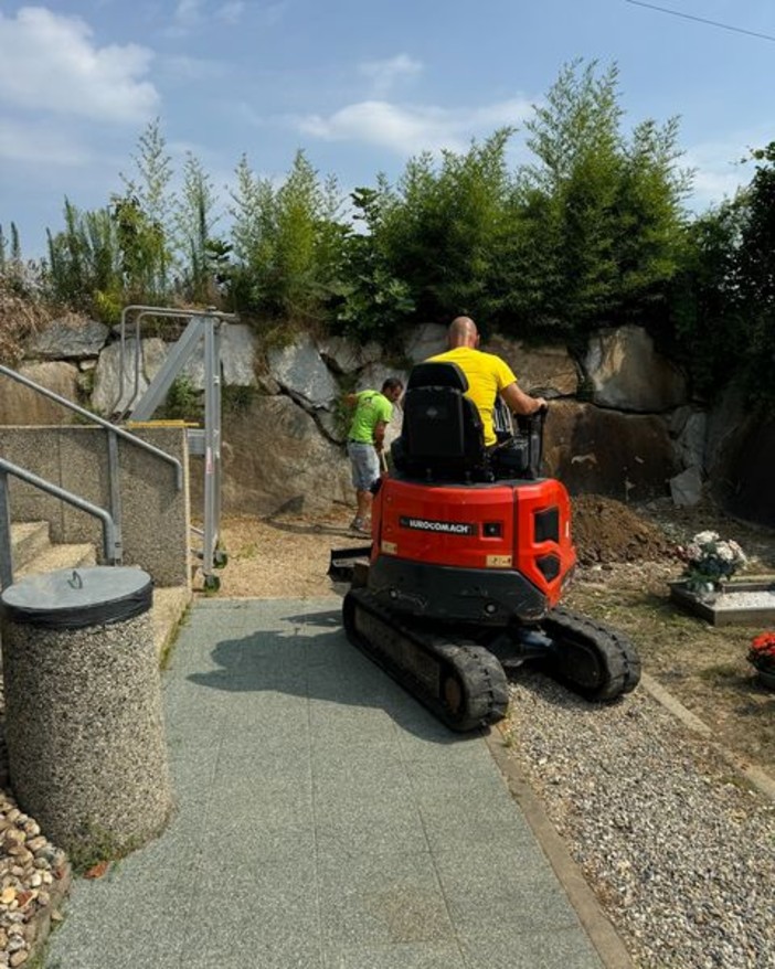 A Beinasco: interventi nelle scuole e nuova rete fognaria al cimitero di Borgaretto