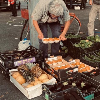 Recupero avanzi di cibo a Porta Palazzo