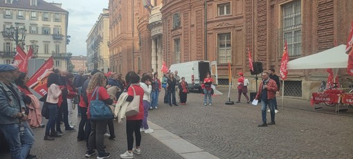 Filcams in piazza per &quot;gli invisibili&quot;: i lavoratori del turismo