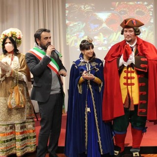 lunetta e foto d'archivio carnevale