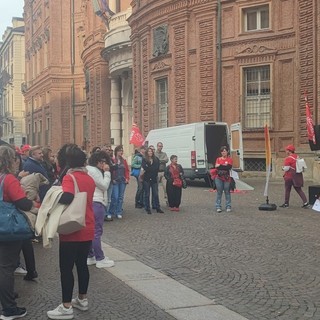 Filcams in piazza per &quot;gli invisibili&quot;: i lavoratori del turismo