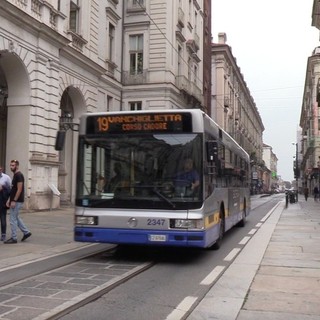 Venerdì nero per i passeggeri: a Torino ed in tutta Italia sciopero dei bus senza fasce di garanzia