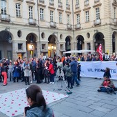 Torino, i nomi delle oltre 1.000 vittime innocenti della mafia risuonano davanti al Comune