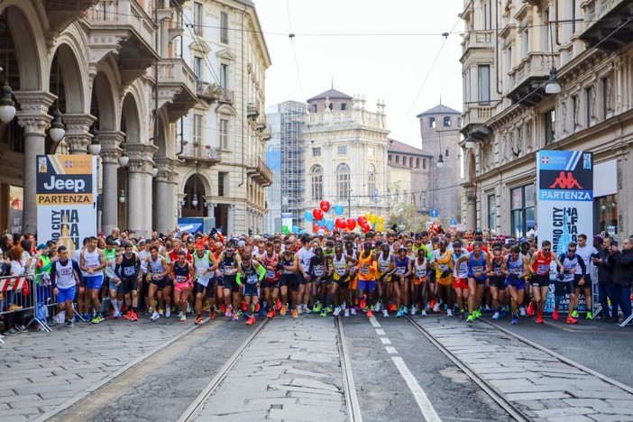 Una città pronta a correre: il 1° dicembre tornano i tre appuntamenti della Maratona di Torino