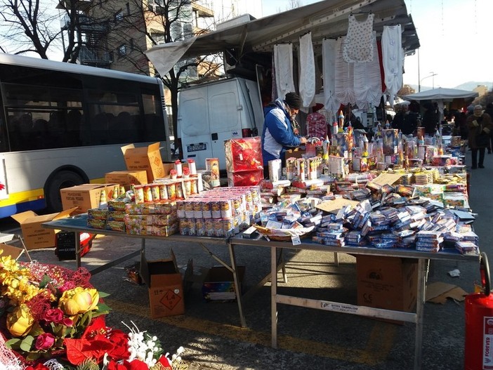 Mercati aperti al pomeriggio, anche Don Grioli e Pavese in lizza per la sperimentazione