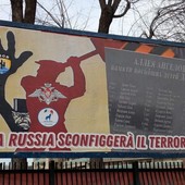 Guerra in Ucraina, comparsi a Torino alcuni manifesti pro Russia