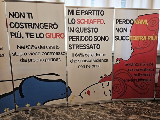 mostra contro la violenza sulle donne