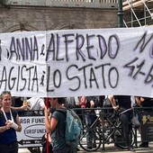 Anarchici in corteo per la Palestina e contro il 41bis. Esposto lo striscione &quot;La Resistenza vive. Free Gaza&quot; [FOTO]