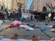 Centinaia di scarpe insanguinate per la Palestina: di fronte al Comune il presidio di &quot;Torino per Gaza&quot; [VIDEO]