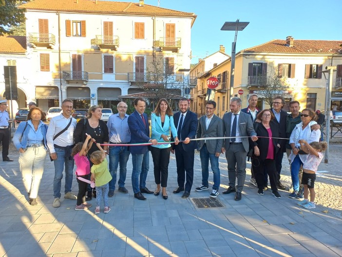 San Mauro, inaugurata la nuova piazza Europa