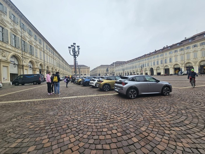 Piazza San Carlo diventa show room per la nuova Lancia Ypsilon