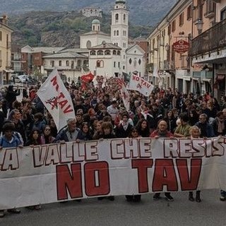 Foto tratta dalla pagina Facebook &quot;Notavinfo Notav&quot;