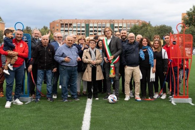 Nichelino, il nuovo campo in sintetico dell'Onnisport dedicato a Pino Torchia